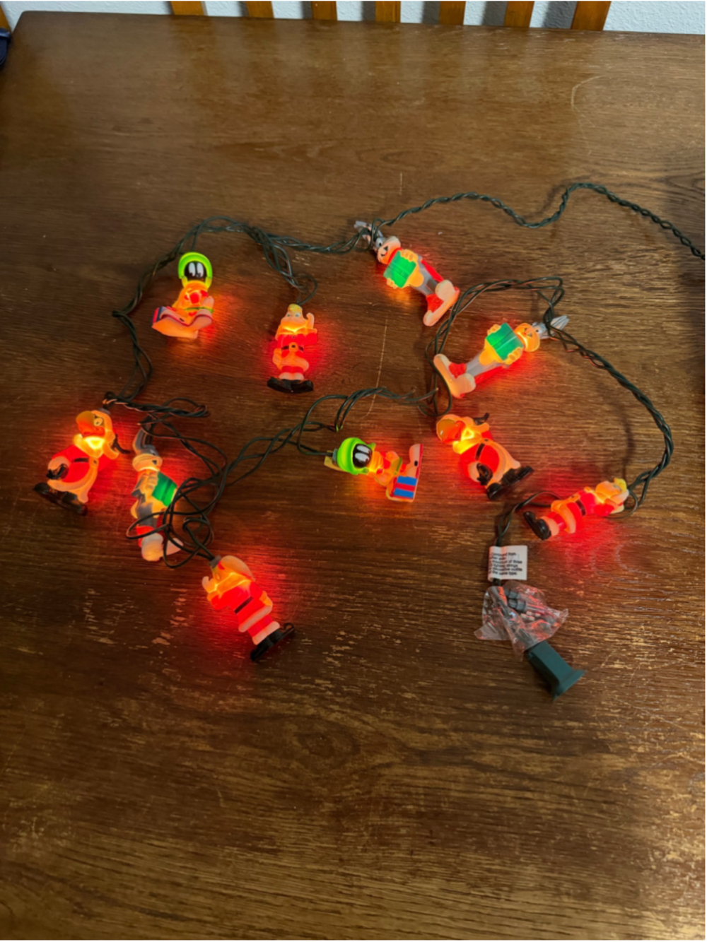 Vintage 1998 Looney Tunes Christmas Lights 10 Character 9 Ft String WORKS L878X